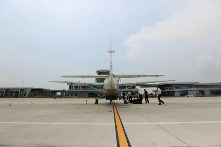 社会 正文 本次试飞圆满成功,标志着汉南通用航空机场未来会成为武汉